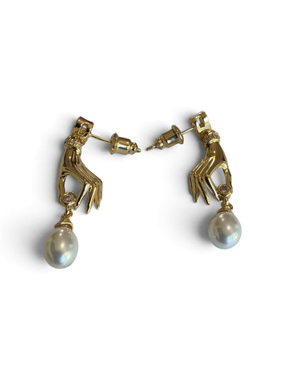 Pearl Dangle Earring